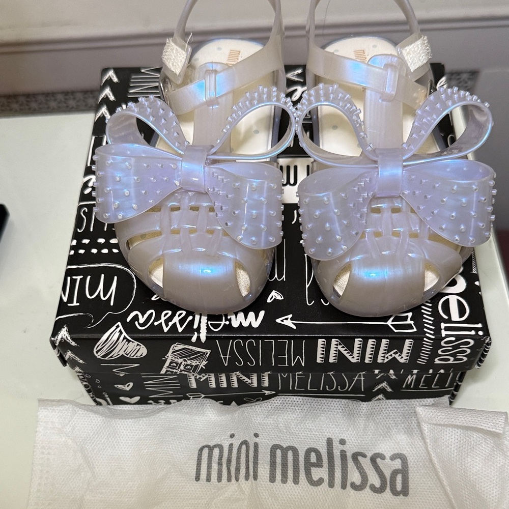 Mini Melissa Girls' Pearl White Jelly Bow Sandals